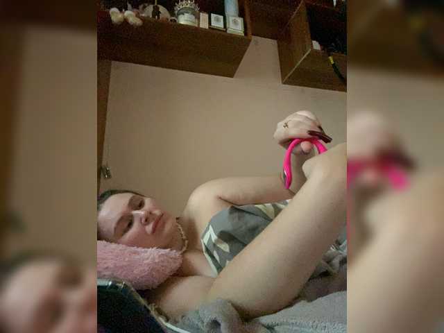 Elya6 live cam preview