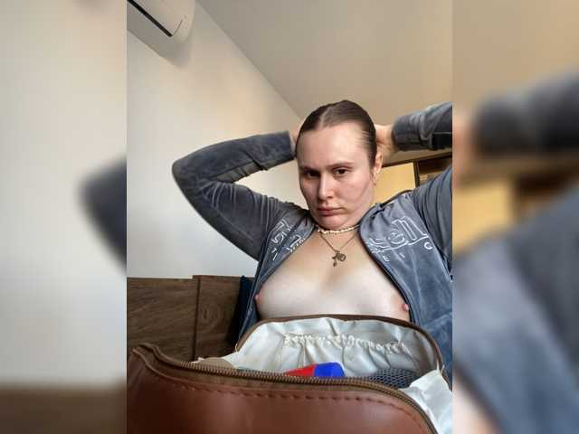 Elya6 live cam on BongaCams