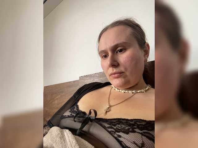 Elya6, en directo ahora en BongaCams