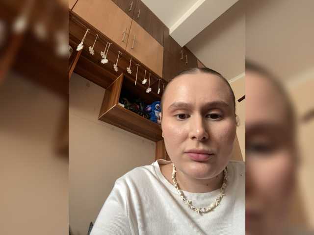 Elya6 live cam on BongaCams