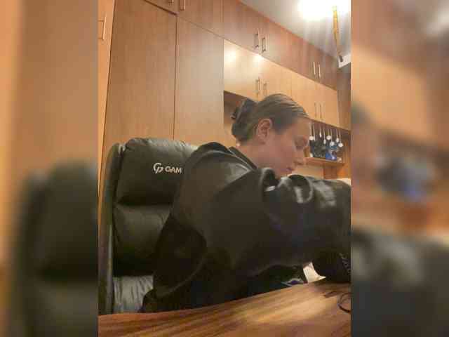 Modelo: Ivi7777