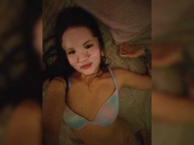 Kotenok-10is10 live cam on BongaCams