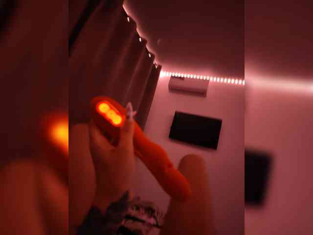 Kotenok-10is10 webcam