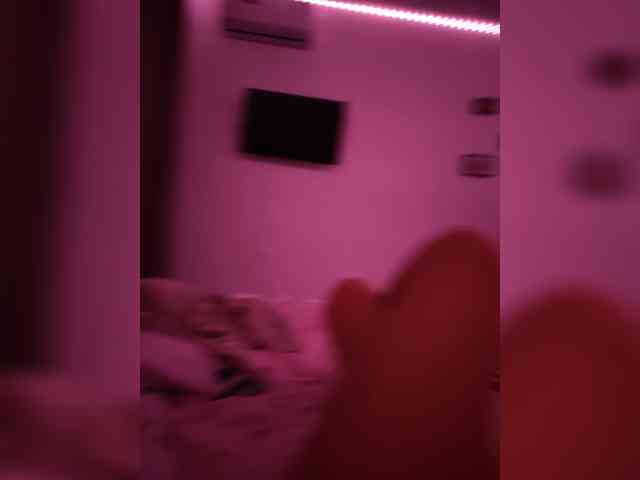 Kotenok-10is10 webcam