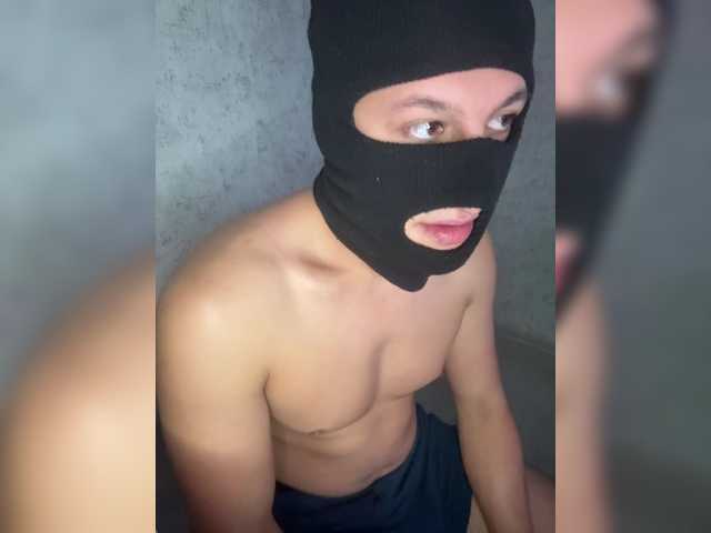 AlexTop21T1