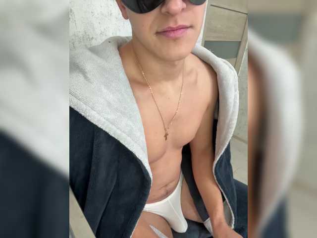 AlexTop21T1 live auf BongaCams