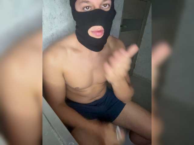 AlexTop21T1