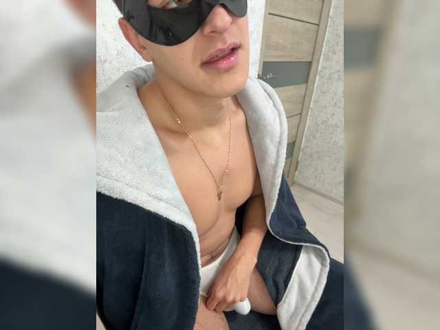 AlexTop21T1
