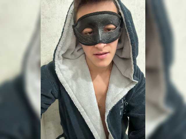 AlexTop21T1