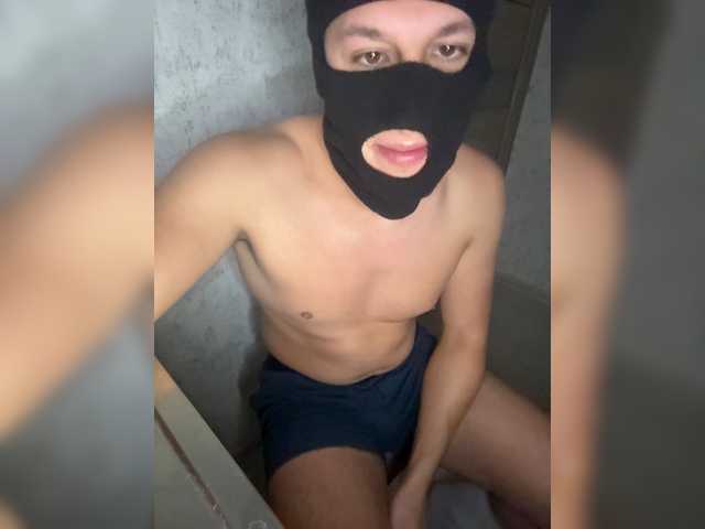AlexTop21T1