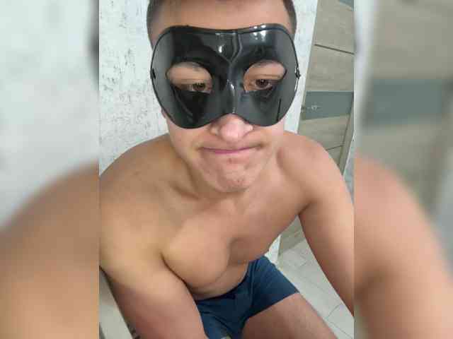 AlexTop21T1