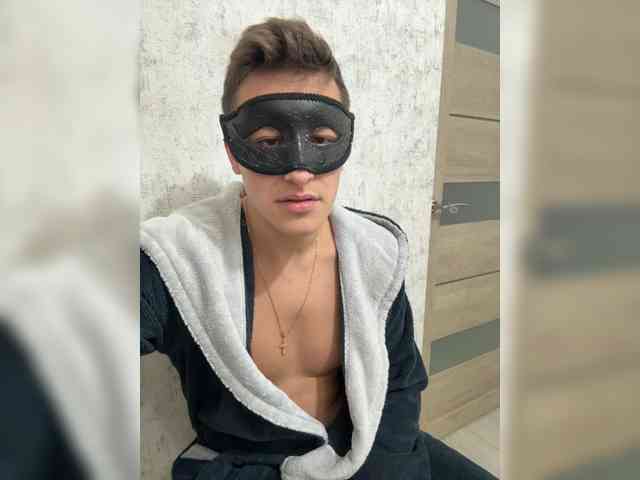 AlexTop21T1