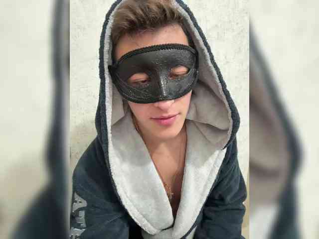 AlexTop21T1