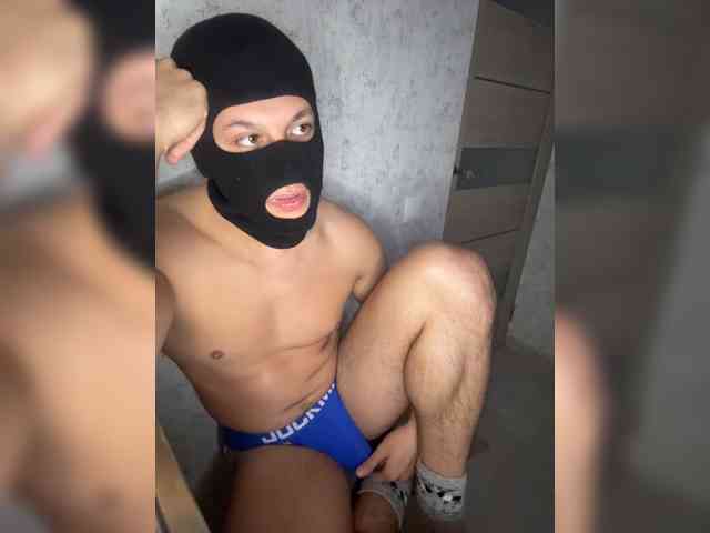 AlexTop21T1