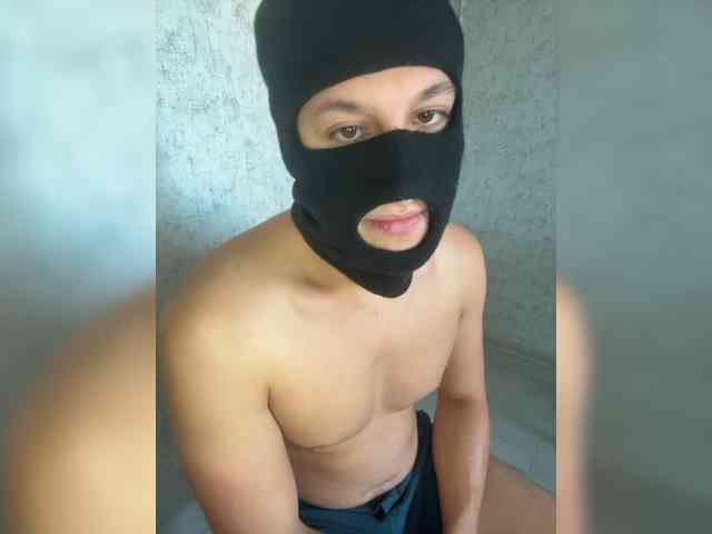 AlexTop21T1