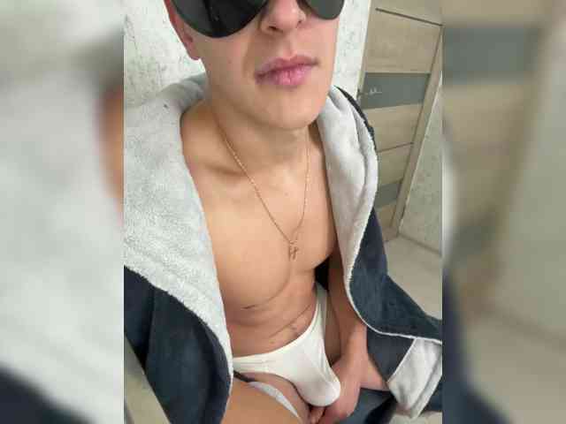 AlexTop21T1