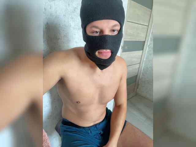 AlexTop21T1