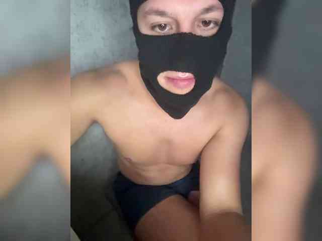 AlexTop21T1