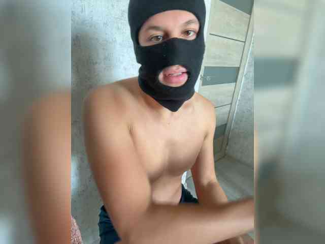 AlexTop21T1