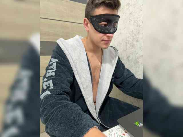 AlexTop21T1