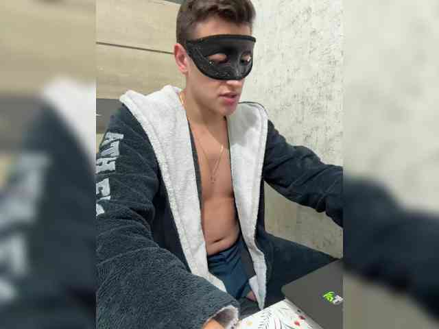 AlexTop21T1