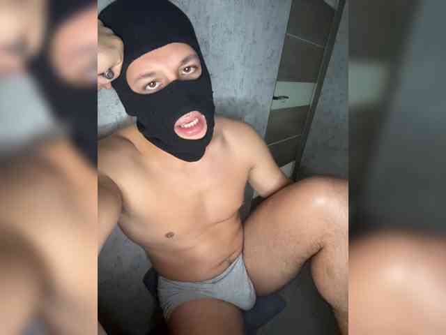 AlexTop21T1