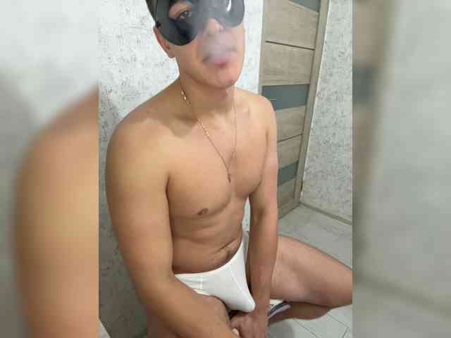 AlexTop21T1