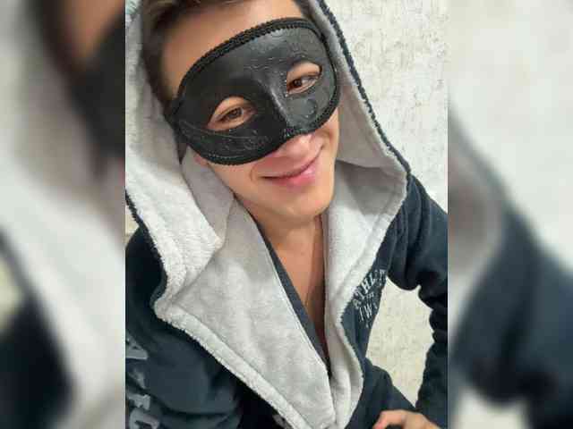 AlexTop21T1