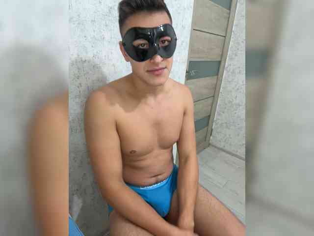 AlexTop21T1