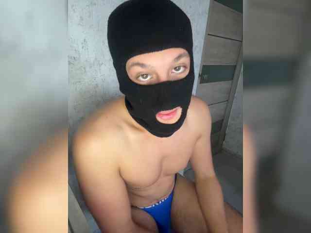 AlexTop21T1