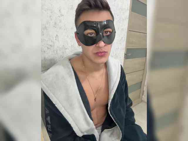 AlexTop21T1