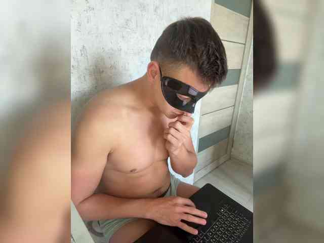 AlexTop21T1