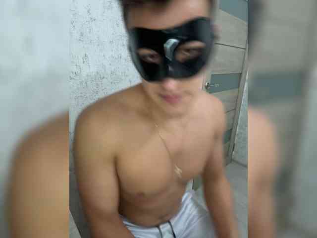 AlexTop21T1
