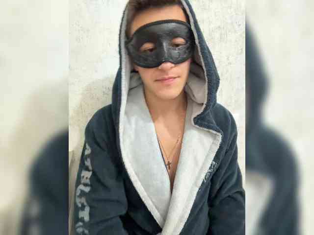 AlexTop21T1
