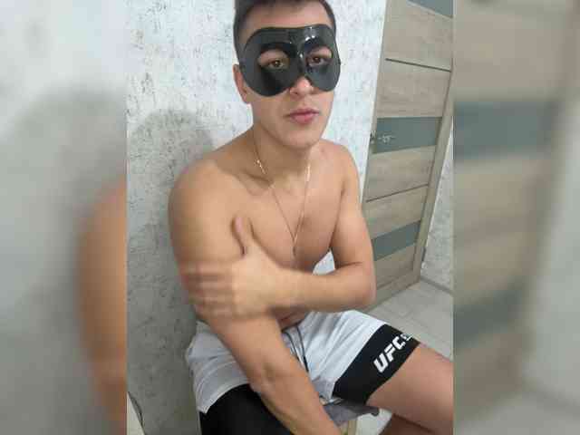 AlexTop21T1