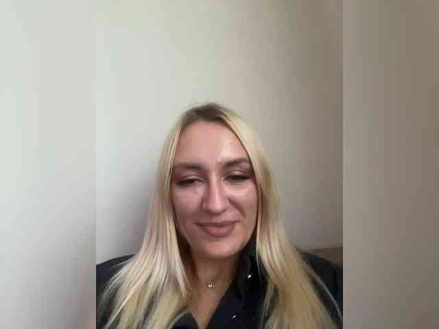 44enji's cam show statistics and live stream