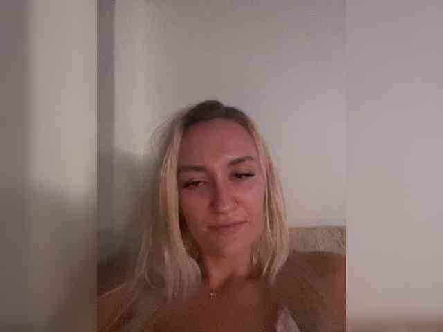 44enji webcam