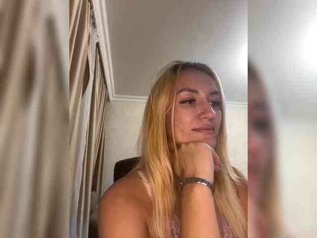 44enji webcam