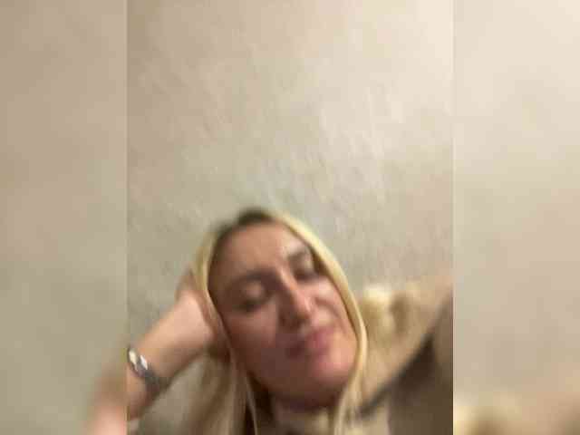 44enji webcam
