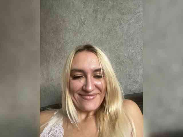 44enji webcam