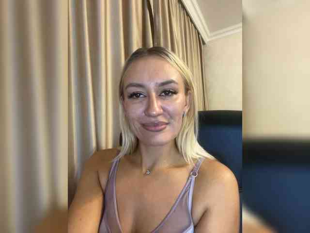 44enji webcam