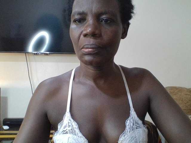 blaqqueen1 live cam on BongaCams