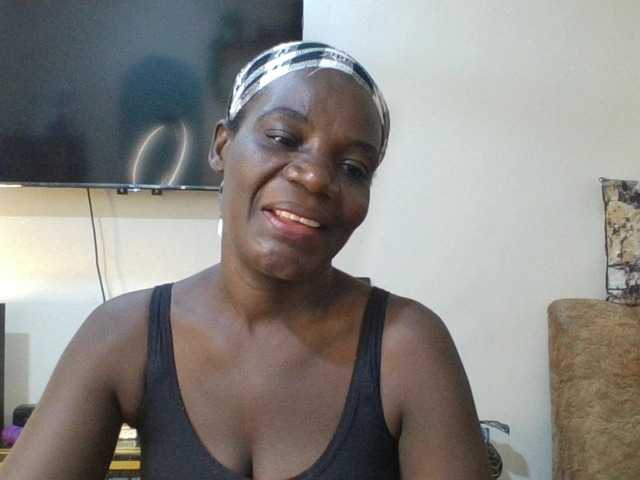 blaqqueen1 live cam on BongaCams