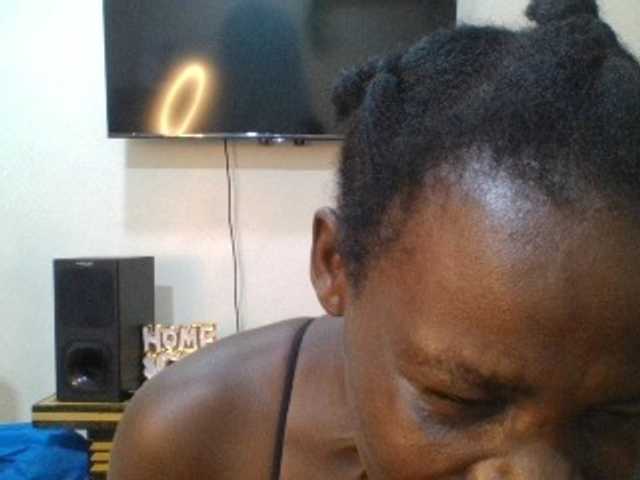 blaqqueen1 live cam on BongaCams