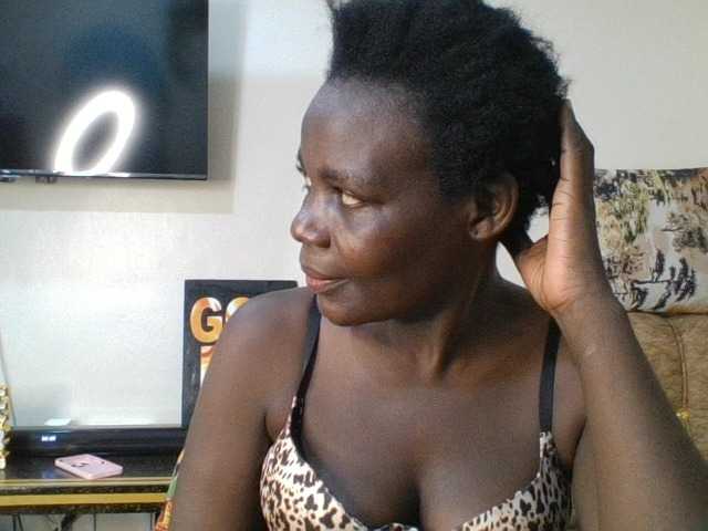 blaqqueen1 live cam on BongaCams
