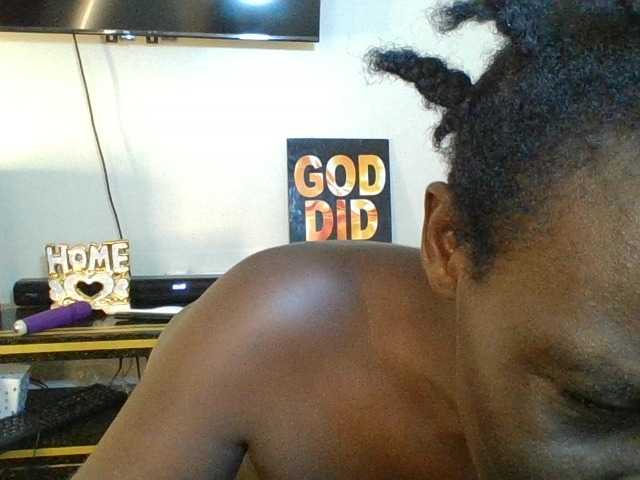 blaqqueen1 live cam on BongaCams