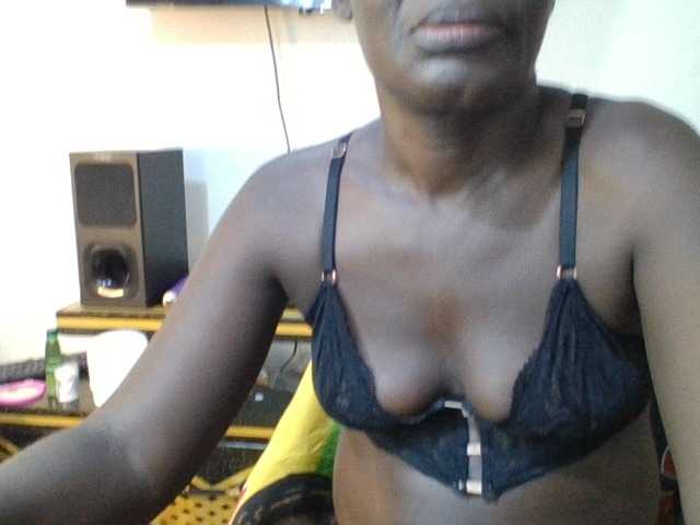 blaqqueen1, en vivo ahora en BongaCams