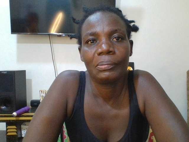 blaqqueen1 live cam on BongaCams