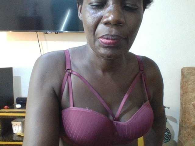 blaqqueen1 webcam bongacams model stream image