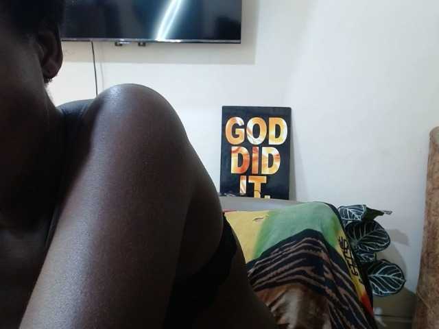 blaqqueen1 live cam on BongaCams